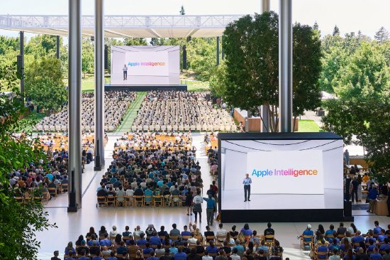 苹果 6 月的 WWDC 活动。