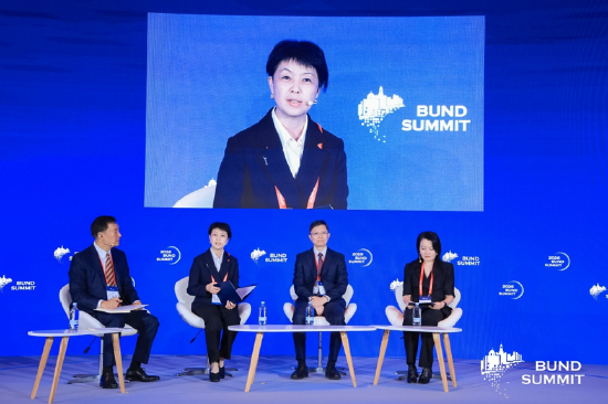 上海如何依托制度型开放,融入全球金融市场并增强国际竞争力?郑锋从四个方面分享观点