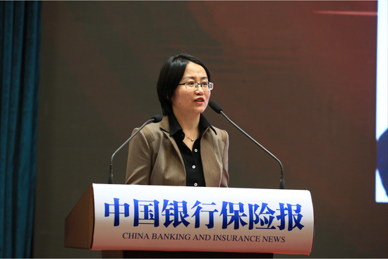 新浪财经 王婷婷