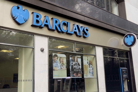 标普上调对巴克莱的信用评级 为逾15年来首次