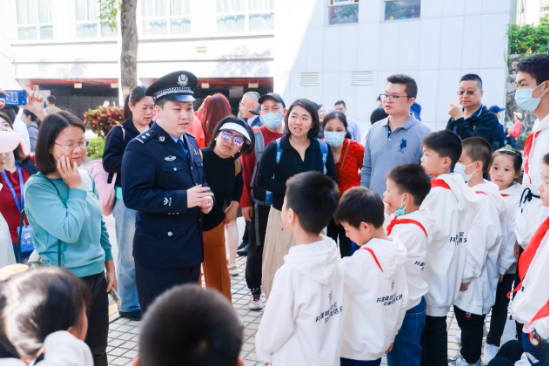 警企携手 安全共建，中国安全助力第十六届深圳警营开放日活动