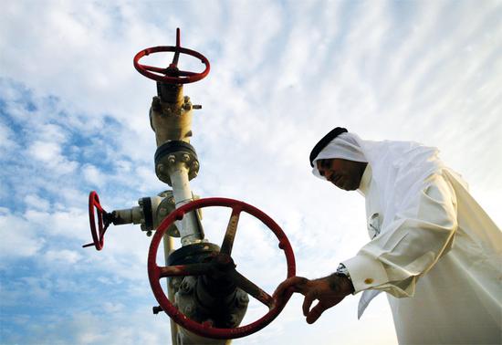 中东产油国巴林日前宣布勘探出自1932年开采石油以来规模最大的油气田