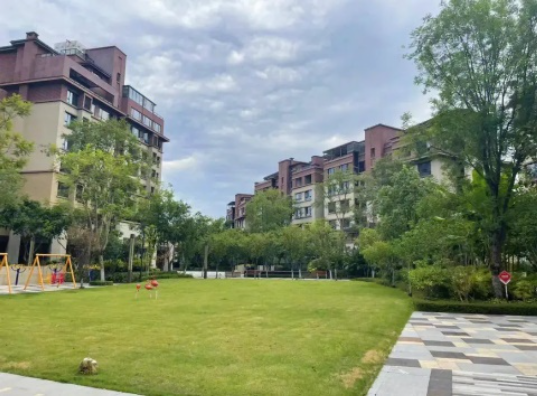 东方雨虹：去嘉陵江畔，赴一场桃花源之约