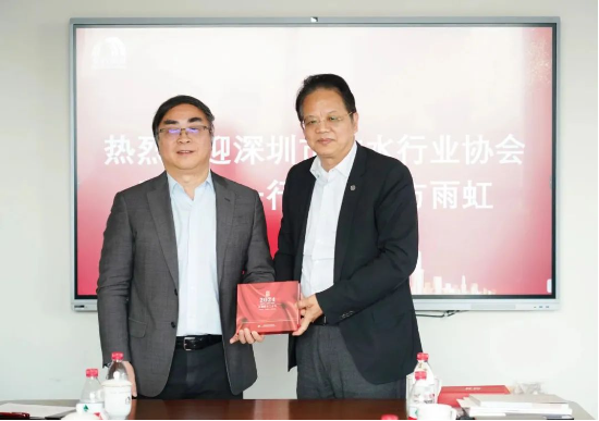 深圳市防水行业协会会长瞿培华一行赴东方雨虹考察交流