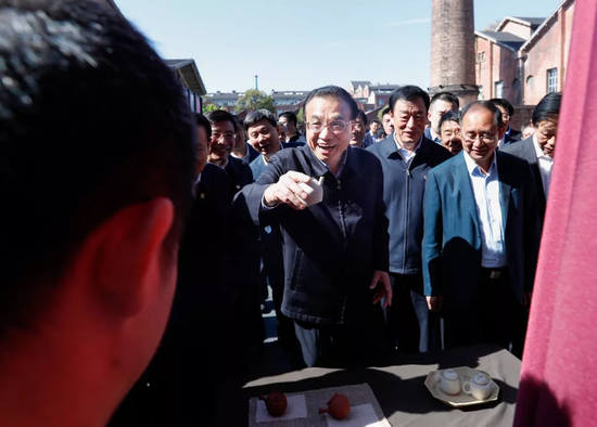 手机购彩票网站源码 刷脸支付市场渐成红海 业界探索如何避免