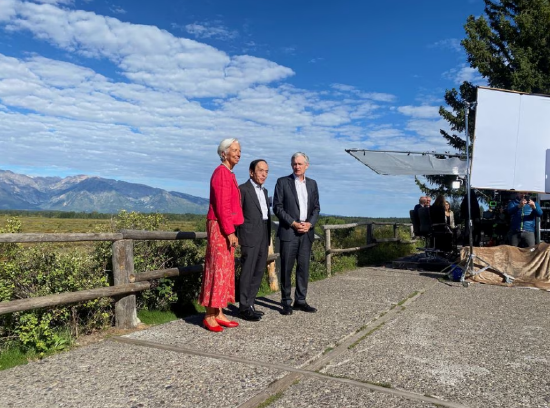 外盘头条：杰克逊霍尔模棱两可 交易员聚焦宏观数据 美房地产或陷入长期低迷 纽约曼哈顿租金续创新高