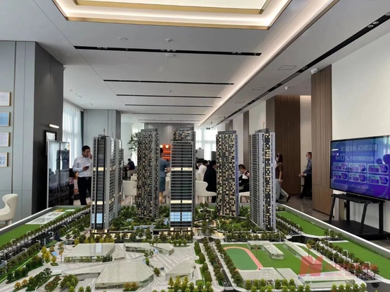 亚搏体育官网入口app深圳东部楼盘年底“抢收”,有的喊出“地板价”:打完折只要1.7万,但是…… 亚搏体育官网入口app深圳东部楼盘年底“抢收”,有的喊出“地板价”:打完折只要1.7万,但是……