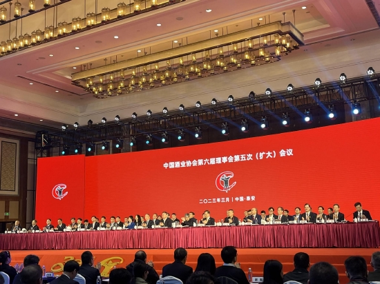 中国酒协理事长宋书玉：2022年酒业总体运行平稳 各酒种亮点纷呈