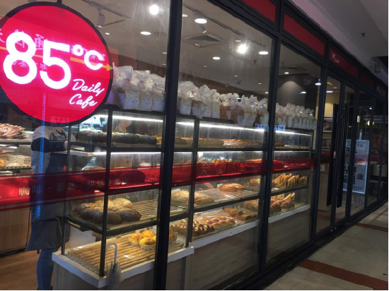 面包中吃出长毛，终于有人想起了85度C……