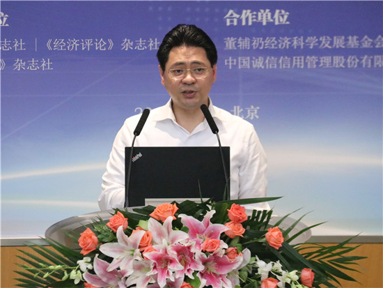 泰康保险集团副总裁、泰康健康产业投资控股有限公司首席执行官刘挺军