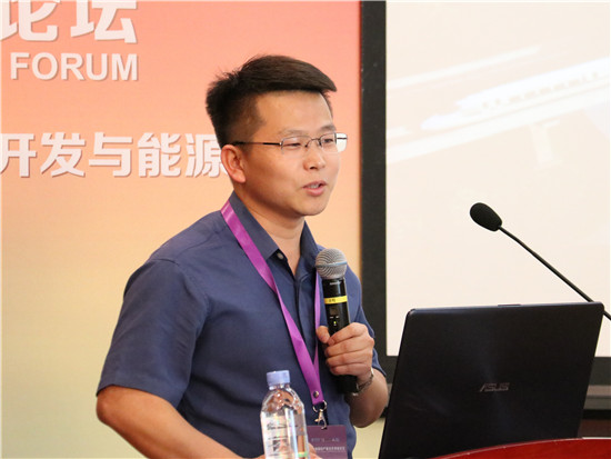 二航局董事长_中交二航局安全帽图片