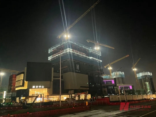亚搏体育官网入口app深圳东部楼盘年底“抢收”,有的喊出“地板价”:打完折只要1.7万,但是…… 亚搏体育官网入口app深圳东部楼盘年底“抢收”,有的喊出“地板价”:打完折只要1.7万,但是……