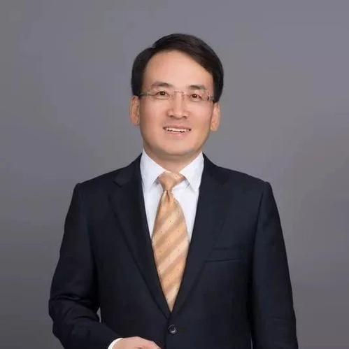 前海开源基金联席董事长王宏远