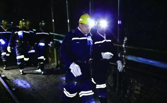 煤钢艰难去产能:僵尸企业拖累 错失改革良机|煤