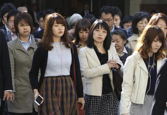 日本双职工家庭比例首次达到50%