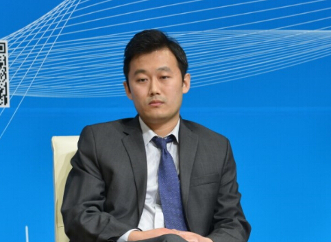 “金麟2016量化投资与对冲基金年会” 上图为三智资本量化投资部基金经理玄耀