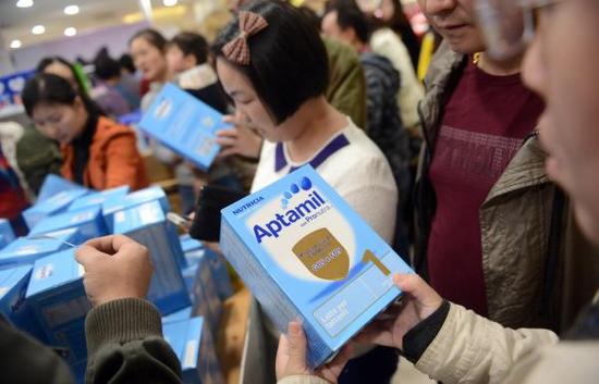 跨境电商新政实施6天后松绑:配方奶粉暂不要注