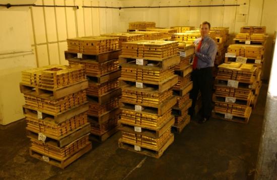 为什么黄金总是大涨大跌?答案可能让你大吃一