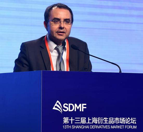 第十三届上海衍生品市场论坛于2016年5月25-26日在上海国际会议中心举行。上图为智利普拉斯矿业（PLUSMINING）执行董事Juan Carlos Guajardo