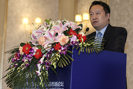 第十三届上海衍生品市场论坛于2016年5月25-26日在上海国际会议中心举行。上图为新湖期货有限公司董事长、上海期货交易所理事马文胜