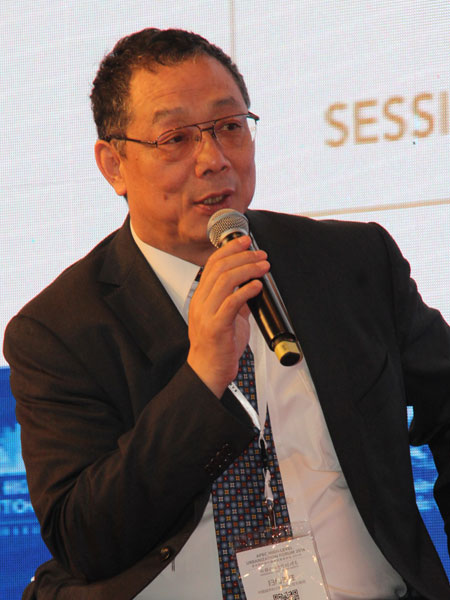 中国城市和小城镇改革发展中心主任、中国智慧城市发展联盟理事长李铁