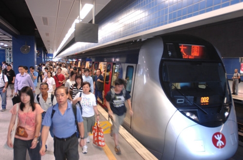 香港议员梁游_香港议员收入(2)