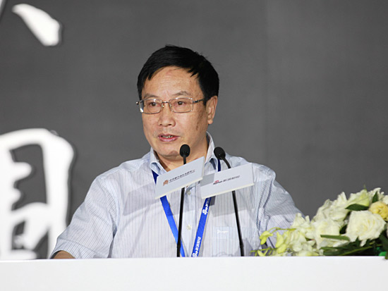 中国银行业协会专职副会长杨再平