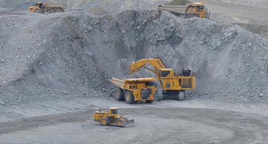 俄媒:中俄计划成立合资基金投资远东矿业|俄罗