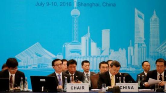 经济总量与进出口贸易_进出口贸易图片(3)