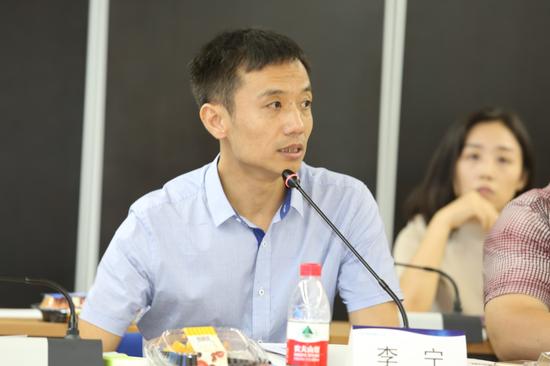 李宁董事长_李宁logo
