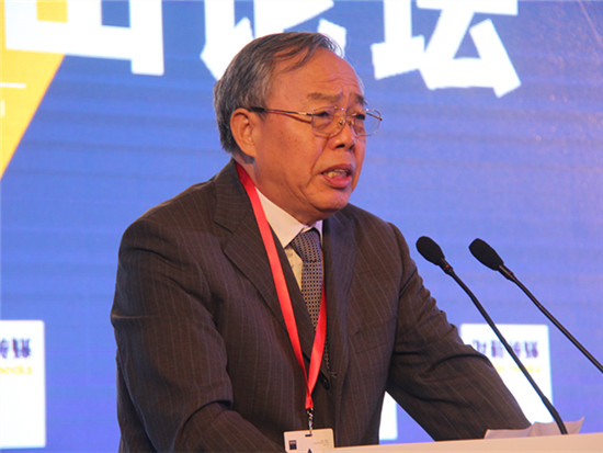 中国国际经济交流中心常务副理事长郑新立