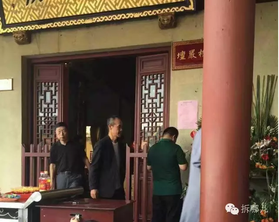 这是一次十分低调的行动，知道的人寥寥无几。