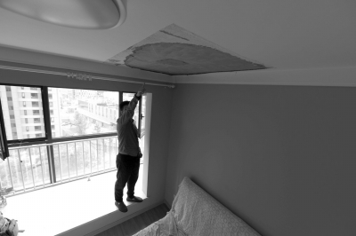 ���Ҵ�ͷ�Ϸ��������䡣����ʱ������ ��Ƚ ��