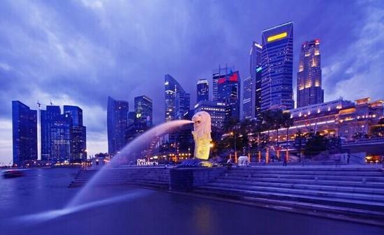 新加坡为何紧抱美国的大腿？