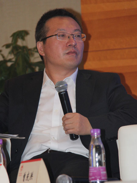 清华大学全球产业4.5研究院副院长李东红