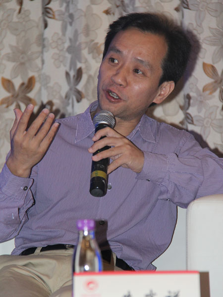 清华大学金融系教授朱武祥