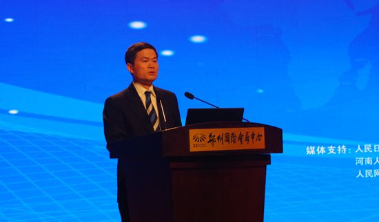 2016首届中国（郑州）国际期货论坛于2016年9月9日—10日在郑州举行。上图为证监会副主席 方星海（图片来源：新浪财经 戴明摄）
