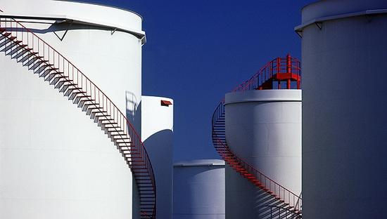 中石油加速重组板块业务 油服产权股份分割成