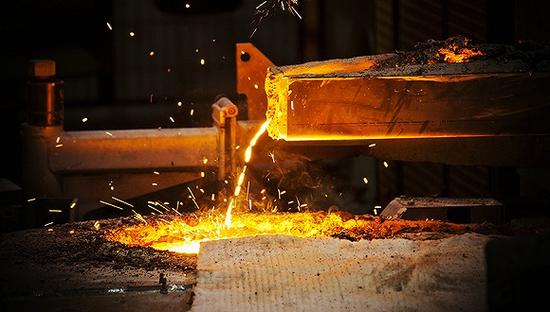 华菱钢铁剥离钢铁业务置入优质资产 A股首宗“金融换钢铁”案落地|华菱钢铁|钢铁|国资改革_新浪财经_新浪网