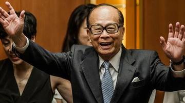 李嘉诚重回香港夺地