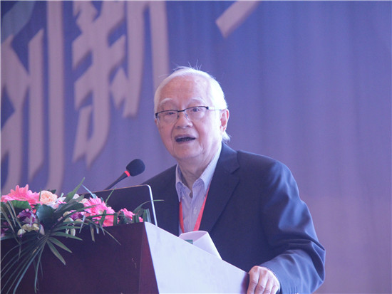 野三坡论坛名誉主席、国务院发展研究中心研究员吴敬琏