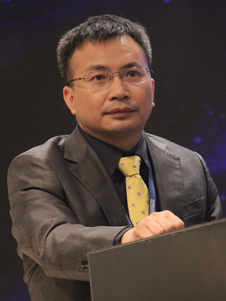 安吉九州老总_德安吉洛·拉塞尔