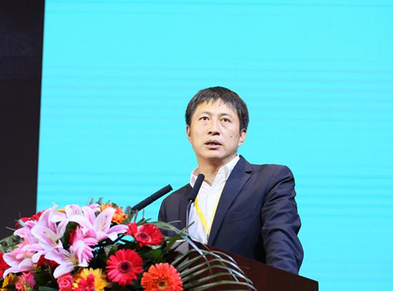 图为中国外建深圳商管公司总经理董扬文。