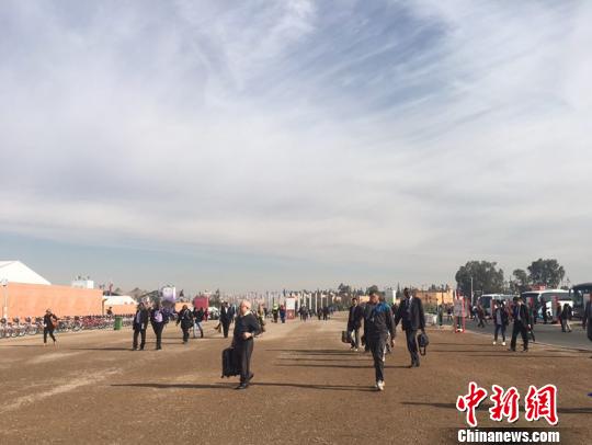 �����յ�ѡ������ͳ����ȫ����������������ȷ���ԡ�ͼΪĦ���������ʲ�����Ჽ��᳡��̸�д�������� ��