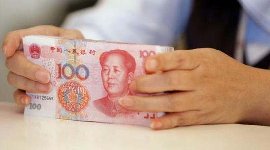 陈功：中国完全适应人民币国际化地位需要20年