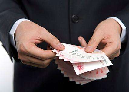 行业收入预测_软件及服务、技术硬件及设备行业周报：预计板块收入和利润将保持较...