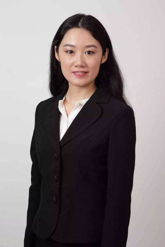 最美基金女神:拼颜值 更拼才华!