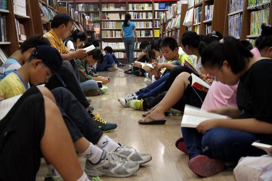 中国人高收入_调查显示中国人最爱读书