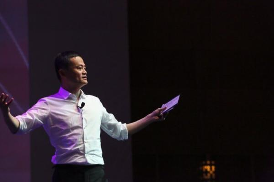 　3月23日，马云在马来西亚与创业者交流。