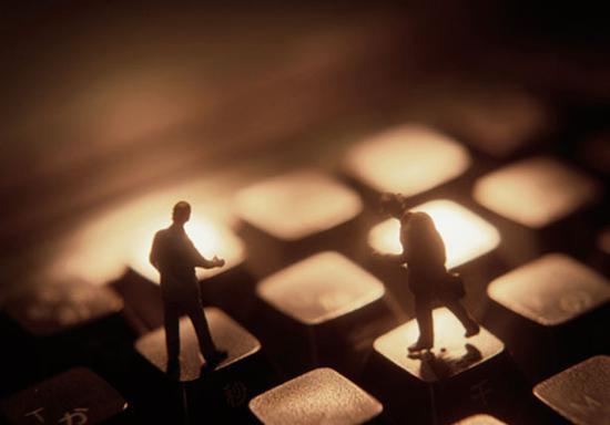 【流动性风险引发监管重压 公募基金洗牌提 来自兰格钢铁网 - 微博